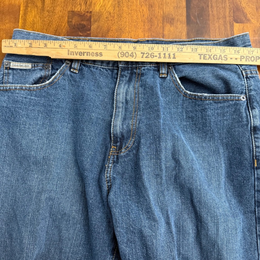 Calvin Klein Jeans Mens Blue Denim Straight Leg Jeans Size 34x32 Distressed Hem - Picture 9 of 10